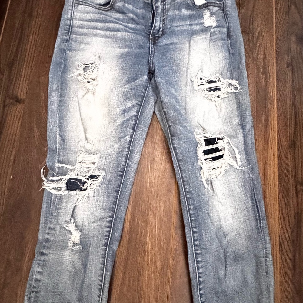 American Eagle Outfitters Distressed Ankle Jeans in Light Gray